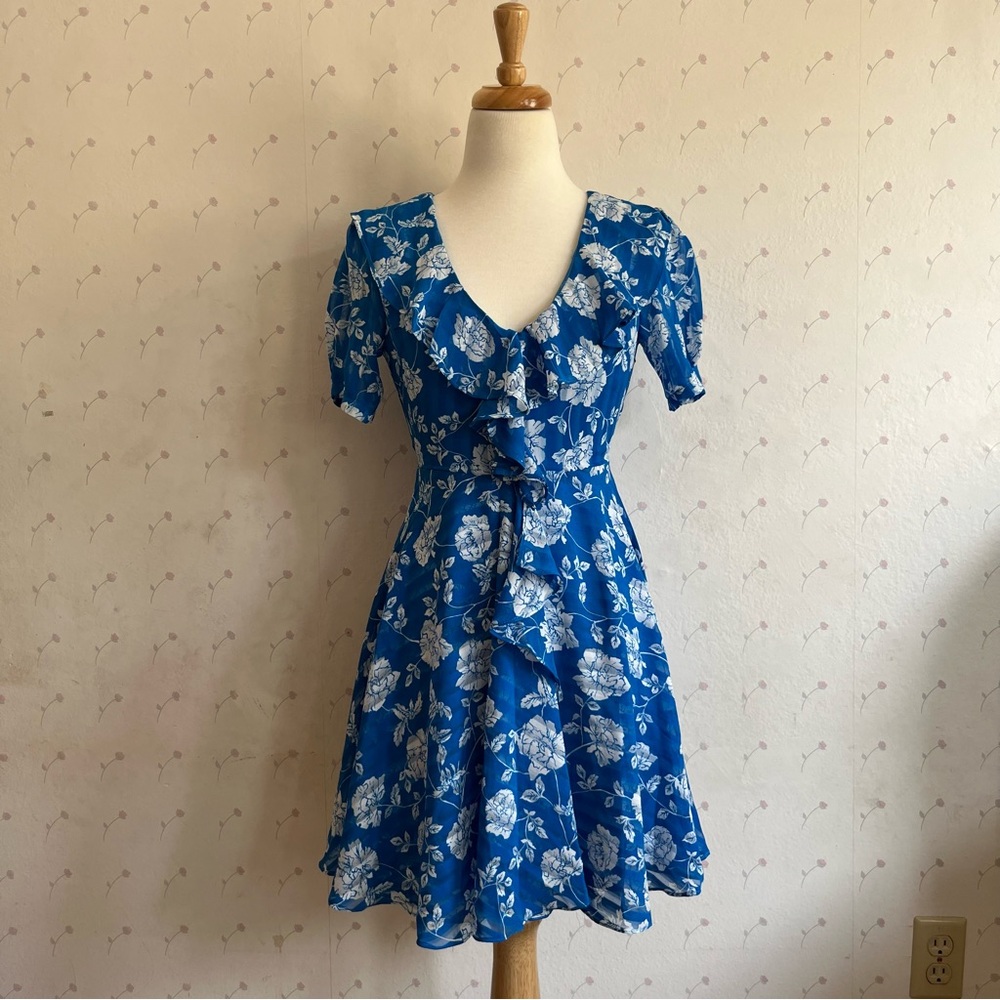 Lulu's Ximena blue/white floral print ruffled summer dress